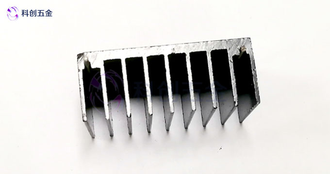 五金沖壓加工行業(yè)持續(xù)提高自動(dòng)化水平，降低生產(chǎn)成本